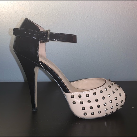 Black and Tan Women’s Size 9 Stiletto Heel - Picture 3 of 6